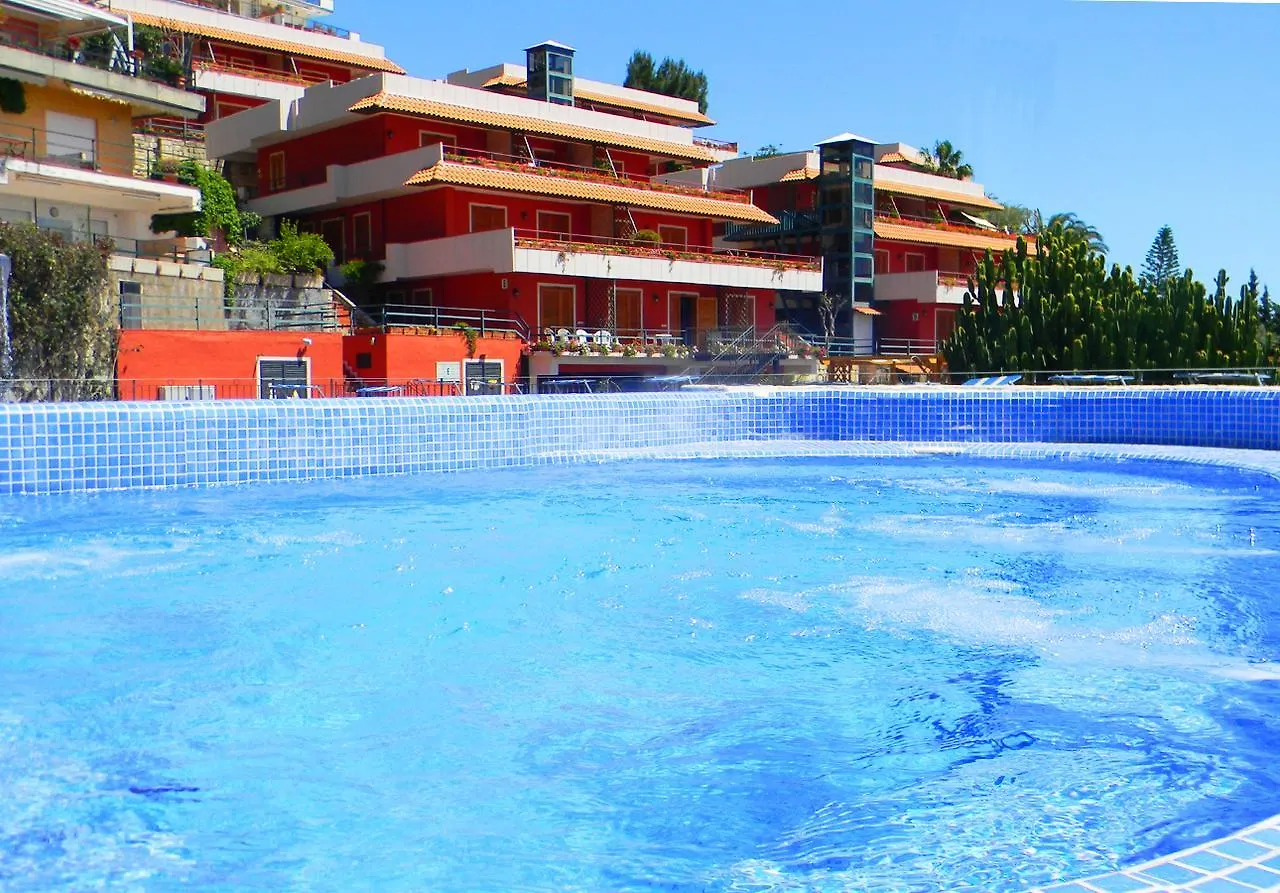 Lägenhetshotell Residence Letojanni Taormina