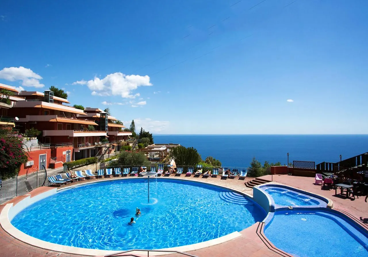 Residence Letojanni Taormina Lägenhetshotell
